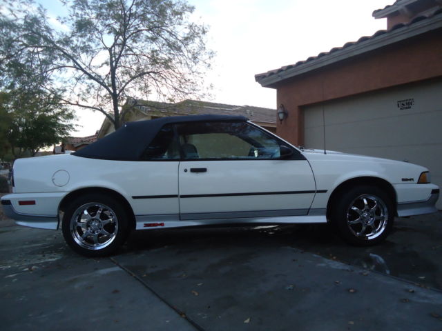 1989 Chevrolet Cavalier Z24 Convertible 2-Door like a mini Z28 - photo 2