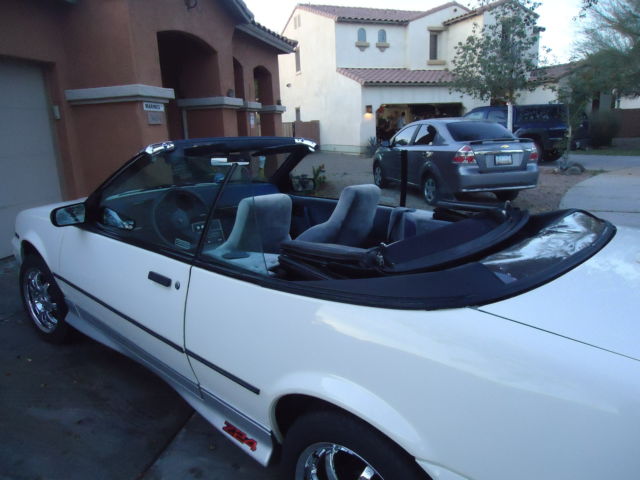 1989 Chevrolet Cavalier Z24 Convertible 2-Door like a mini Z28 - photo 4