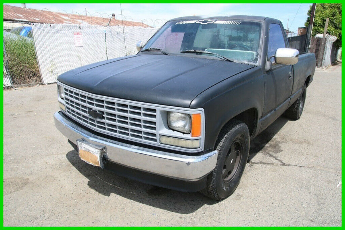 1989 Chevrolet Cheyenne 1500 Automatic 6 Cylinder NO RESERVE 1989 Chevrolet C/K Pickup 1500 C1500 Cheyenne