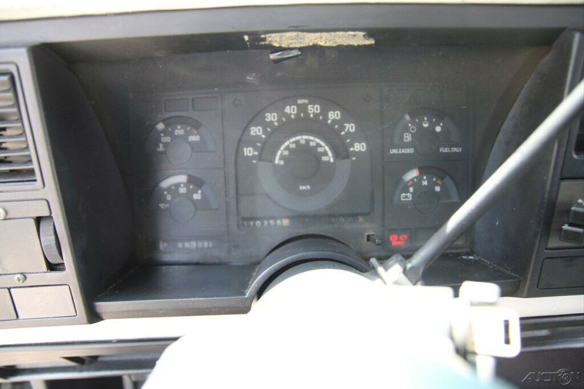 1989 Chevrolet C/K Pickup 1500 C1500 Cheyenne - photo 12