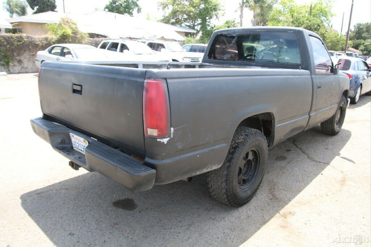 1989 Chevrolet C/K Pickup 1500 C1500 Cheyenne - photo 5