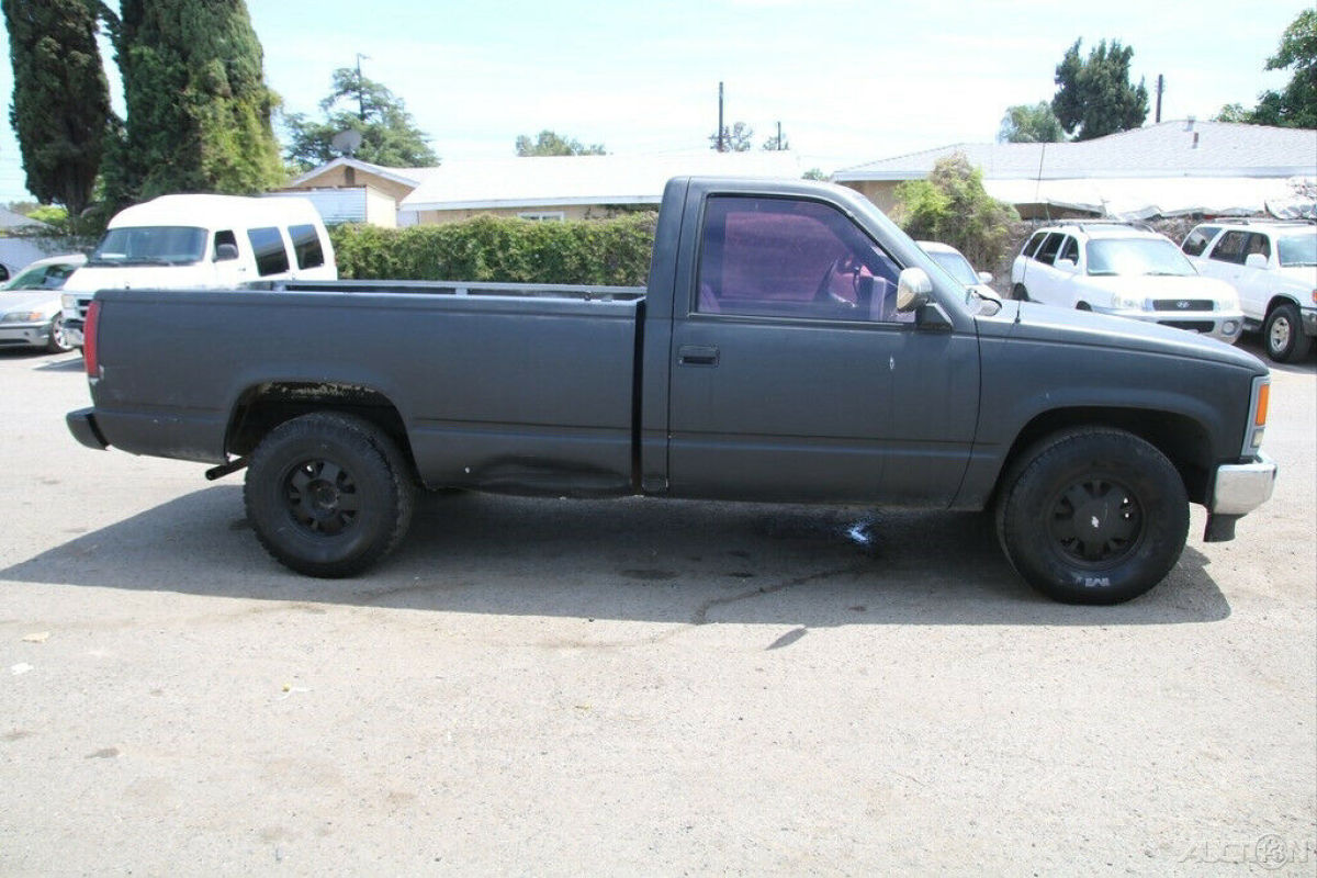 1989 Chevrolet C/K Pickup 1500 C1500 Cheyenne - photo 6