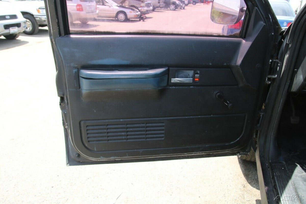 1989 Chevrolet C/K Pickup 1500 C1500 Cheyenne - photo 9