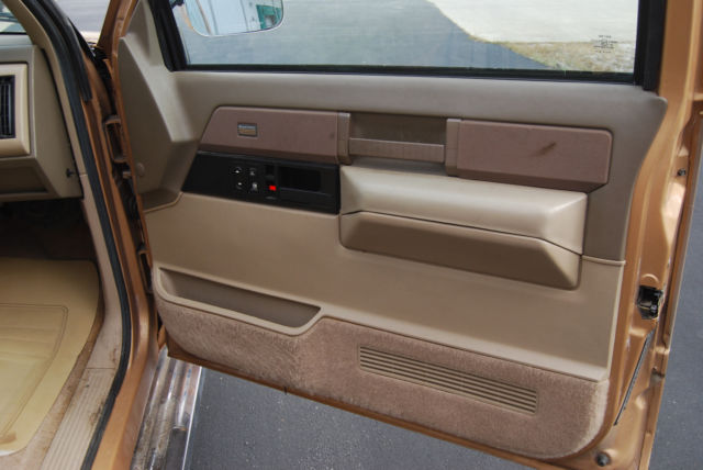 1989 Chevrolet C/K Pickup 1500 - photo 11