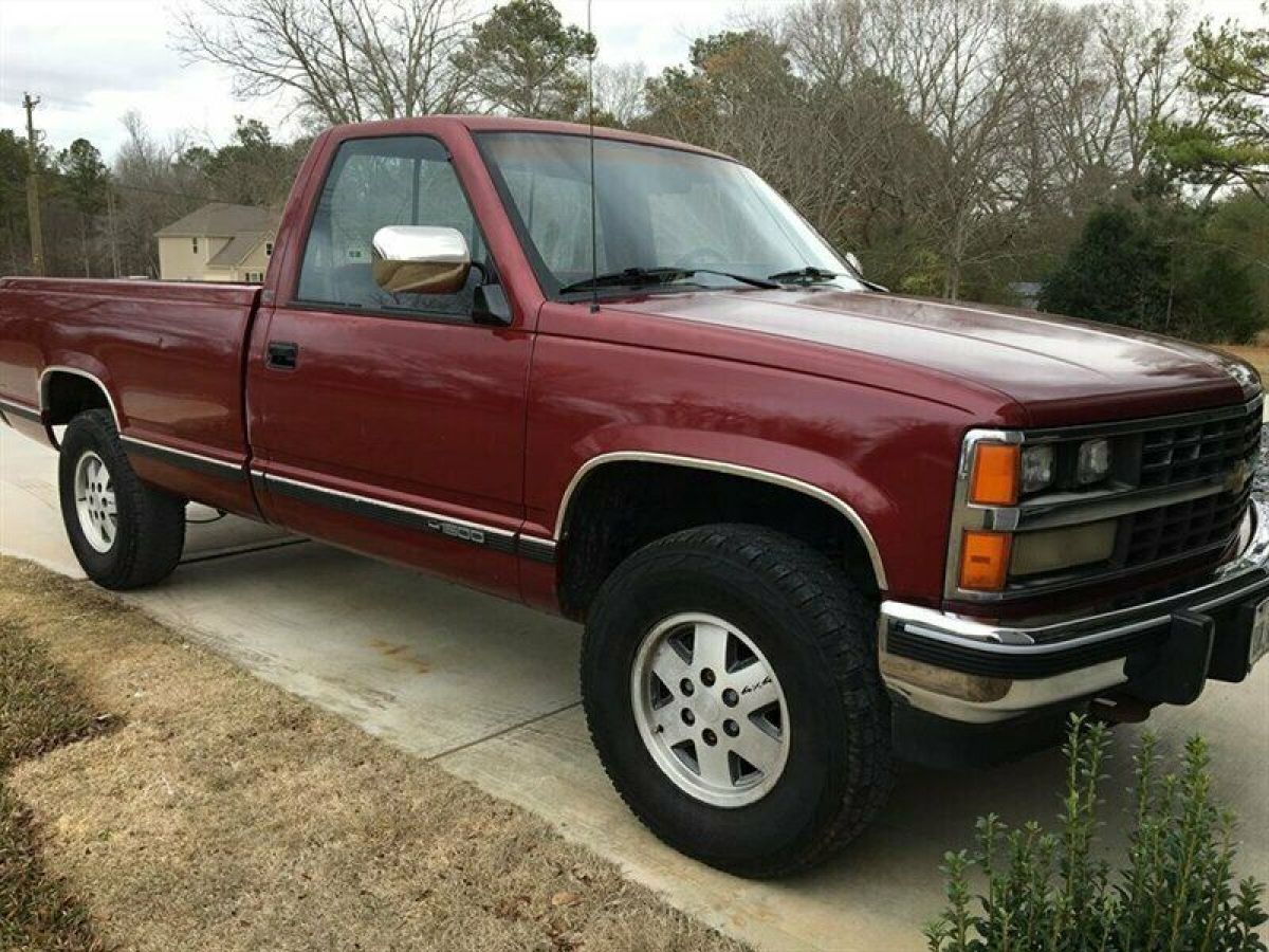 1989 Chevrolet C/K Pickup 1500, Burgundy with 111000 Miles available now! 1989 Chevrolet C/K Pickup 1500 K1500 Cheyenne 2dr K1500 Cheyenne