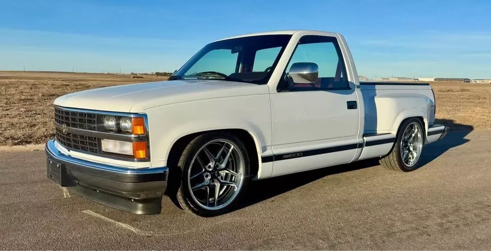 1989 Chevrolet C/K Pickup 1500 C1500 Silverado 2dr Standard Cab SB
