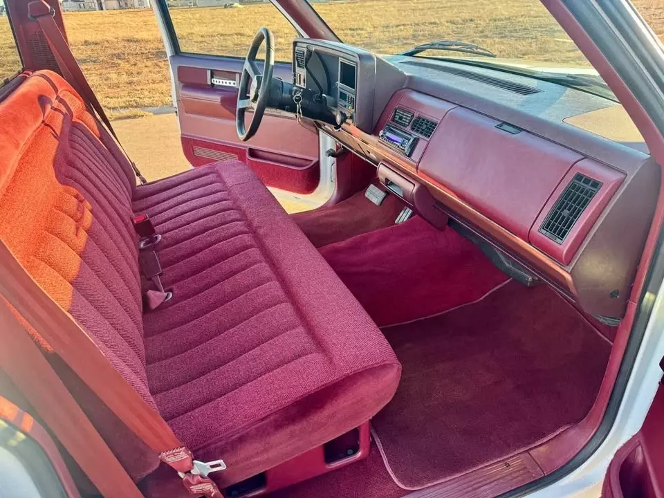1989 Chevrolet C/K Pickup 1500 C1500 Silverado 2dr Standard Cab SB - photo 12