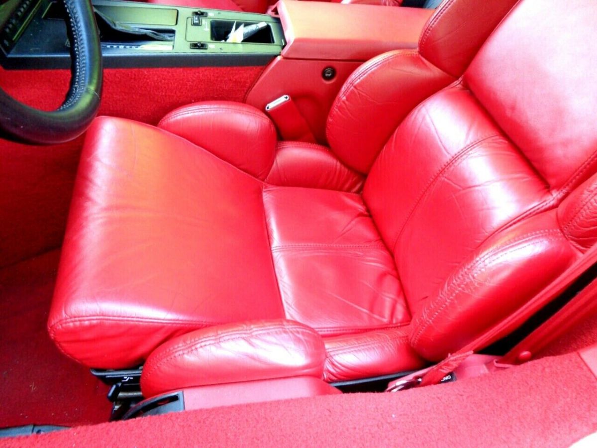 1989 Chevrolet Corvette 2dr Coupe Hatchback - photo 11