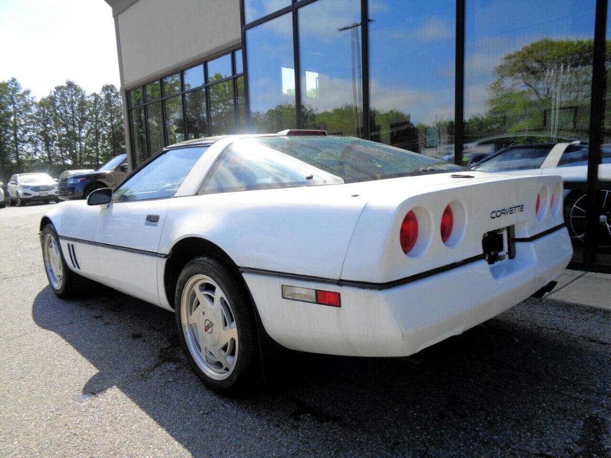 1989 Chevrolet Corvette 2dr Coupe Hatchback - photo 7