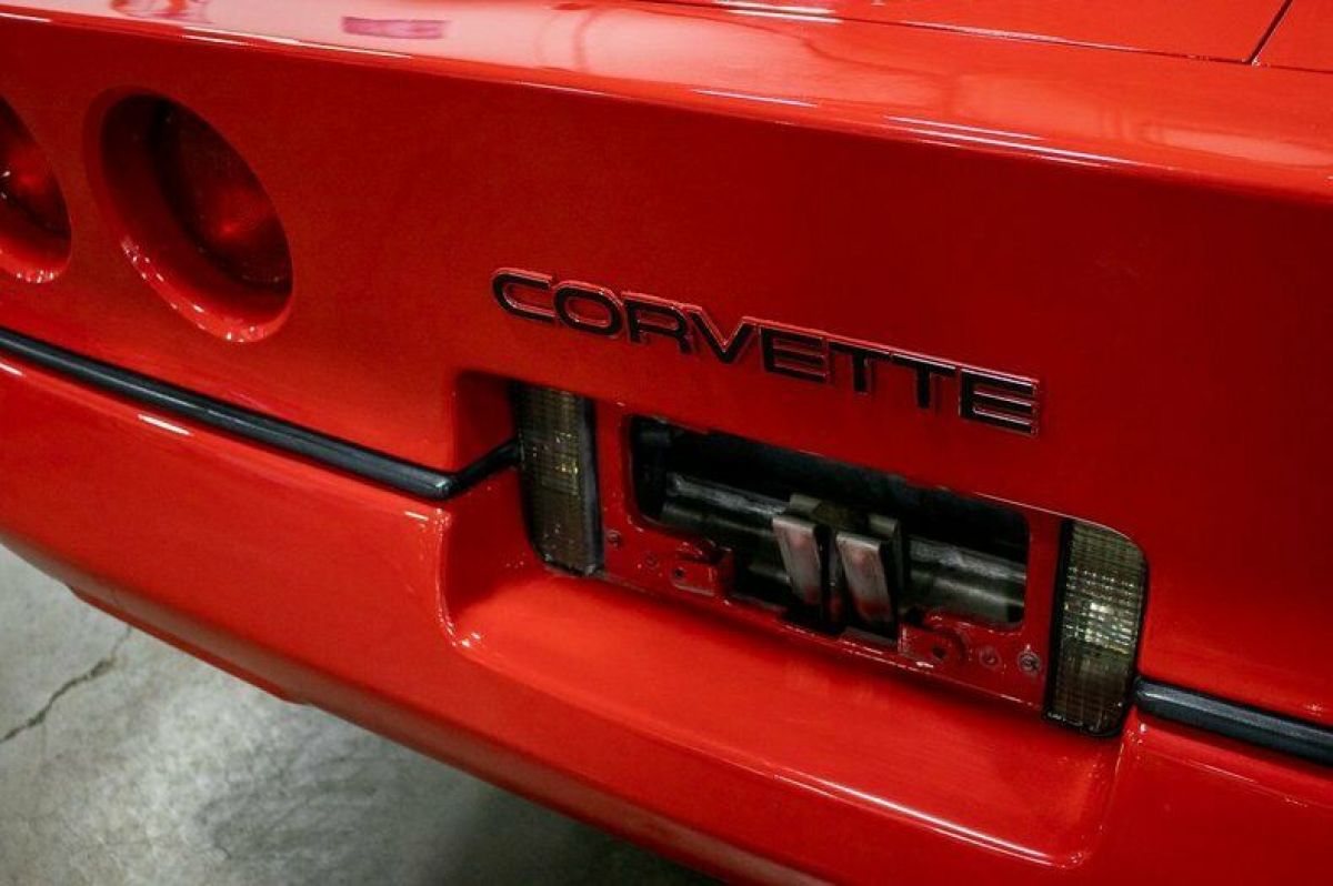 1989 Chevrolet Corvette - photo 12