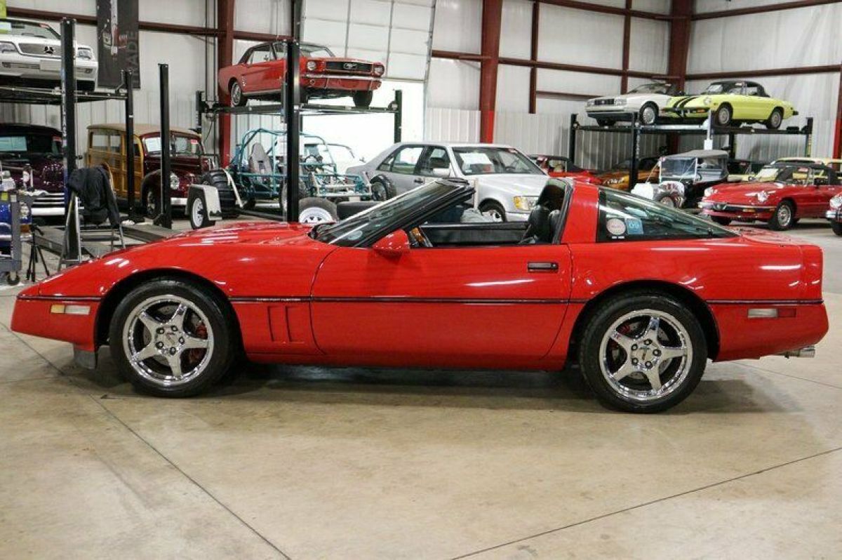 1989 Chevrolet Corvette - photo 2