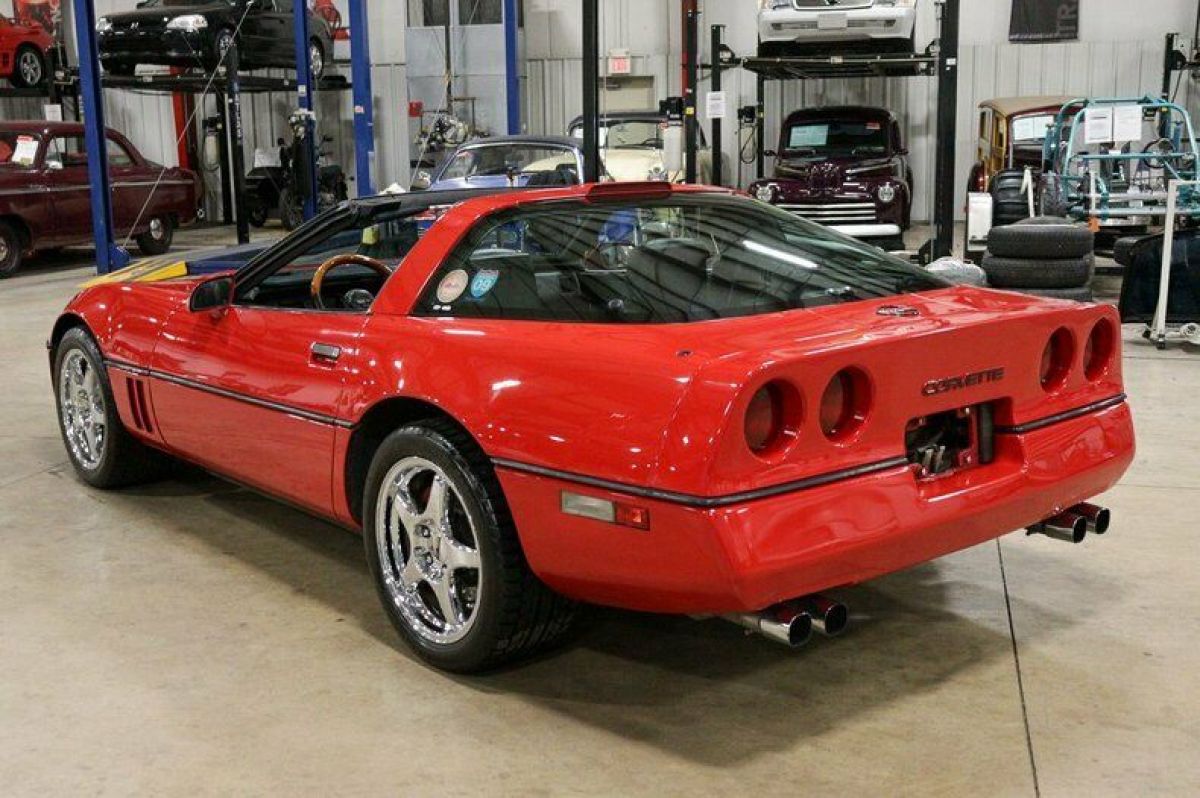 1989 Chevrolet Corvette - photo 3