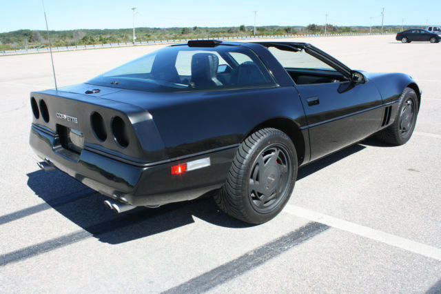 1989 Chevrolet Corvette Base Hatchback 2-Door 5.7L SALE! 1989 Chevrolet Corvette Base Hatchback 2-Door