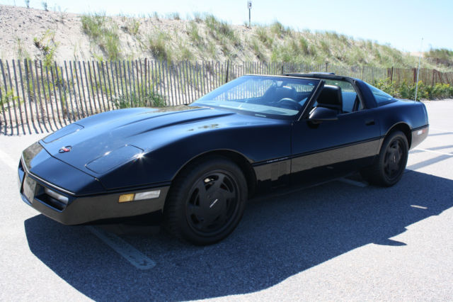 1989 Chevrolet Corvette Base Hatchback 2-Door - photo 3