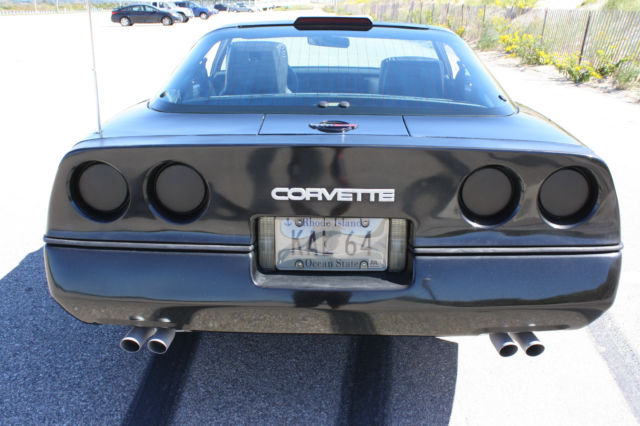 1989 Chevrolet Corvette Base Hatchback 2-Door - photo 4