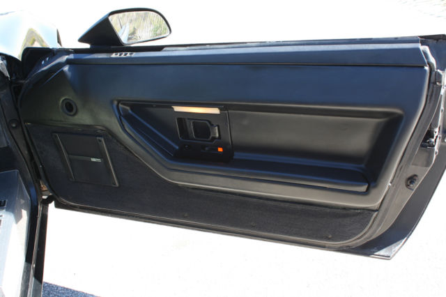 1989 Chevrolet Corvette Base Hatchback 2-Door - photo 8