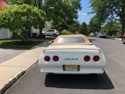 1989 Chevrolet Corvette Convertible - photo 2