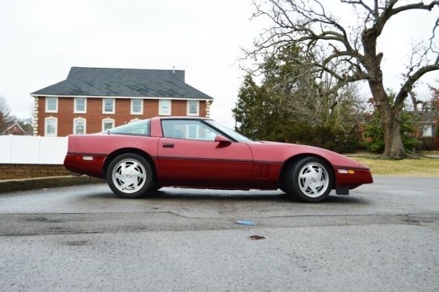 1989 Chevrolet Corvette Coupe - photo 2