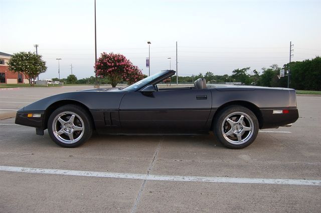1989 Chevrolet Corvette LOW MILES, RARE COLOR - photo 3