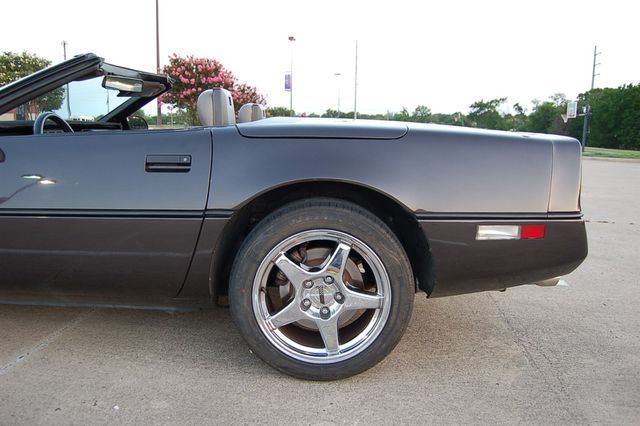 1989 Chevrolet Corvette LOW MILES, RARE COLOR - photo 5