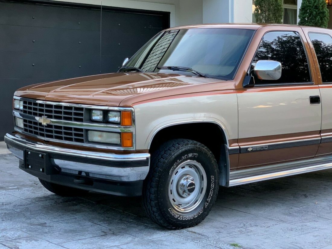 1989 Chevrolet C/K Pickup 2500 Silverado 2500 - photo 2