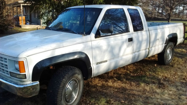 1989 Chevrolet C/K Pickup 2500 K2500 - photo 2