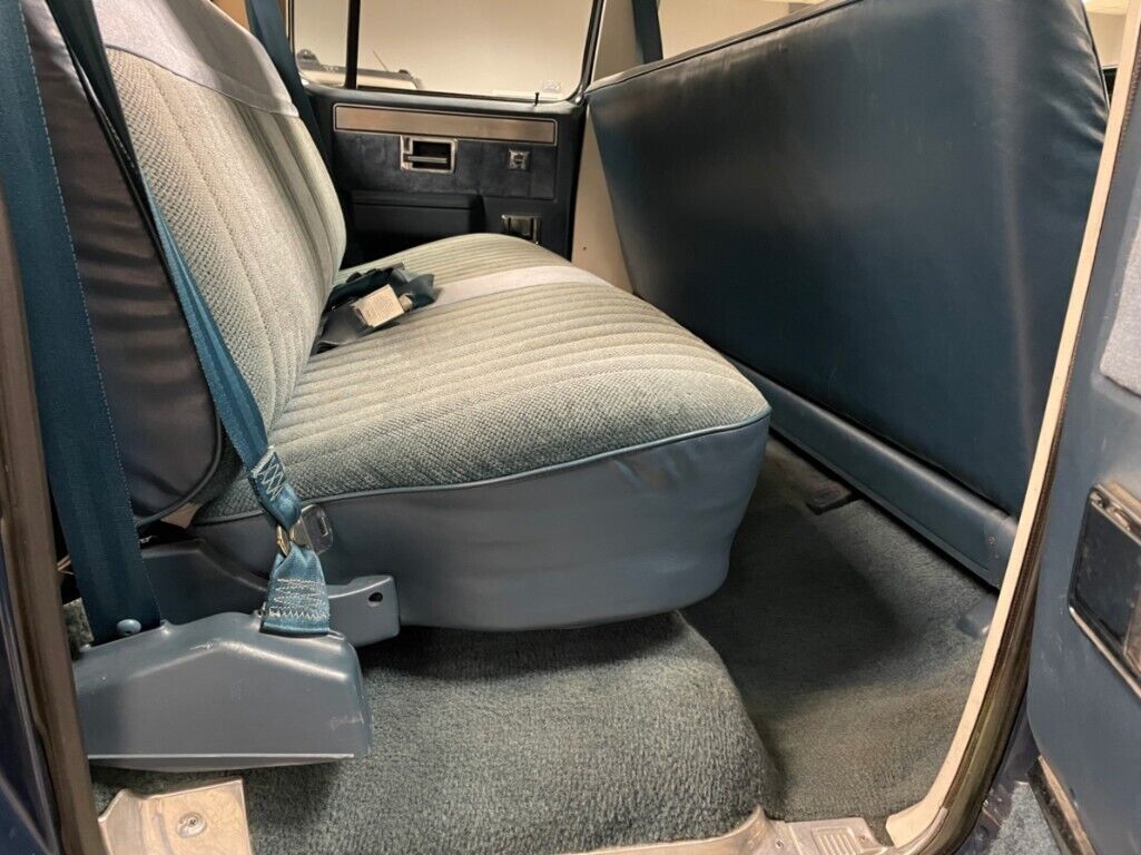 1989 Chevrolet C/K Pickup 3500 Silverado - photo 12