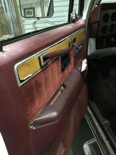 1989 Chevrolet C/K Pickup 3500 Silverado - photo 6