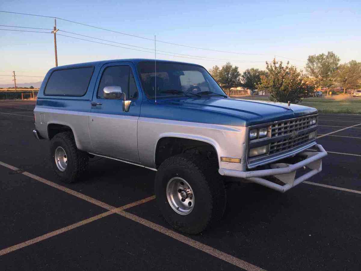 1989 Chevrolet K5 Blazer 4WD Automatic V10 1989 Chevrolet Blazer V10