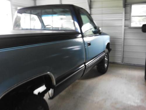 1989 Chevrolet C/K Pickup 2500 - photo 3
