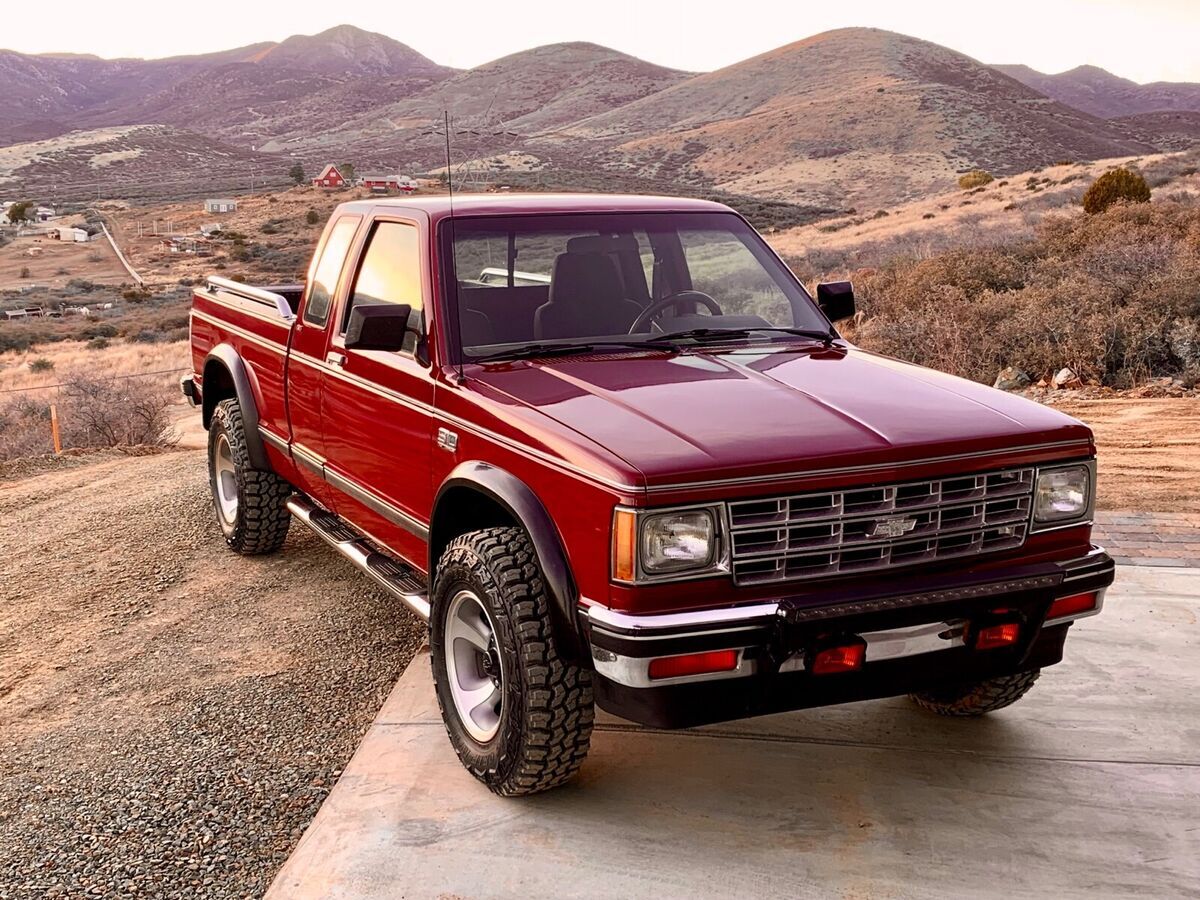 1989 Chevrolet S-10 S10 4x4 5.3 LS V8 fuel injection conversion - photo 2