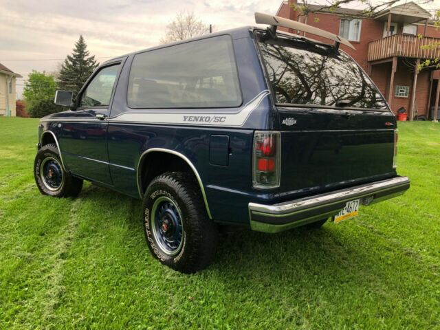 1989 Chevrolet Blazer - photo 2