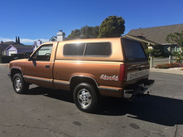1989 Chevrolet Silverado 1500 4X4 Selling At A Worldwide No Reserve Auction - photo 2