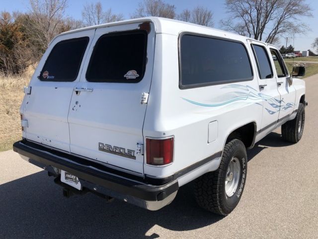 1989 Chevrolet Suburban -- - photo 12