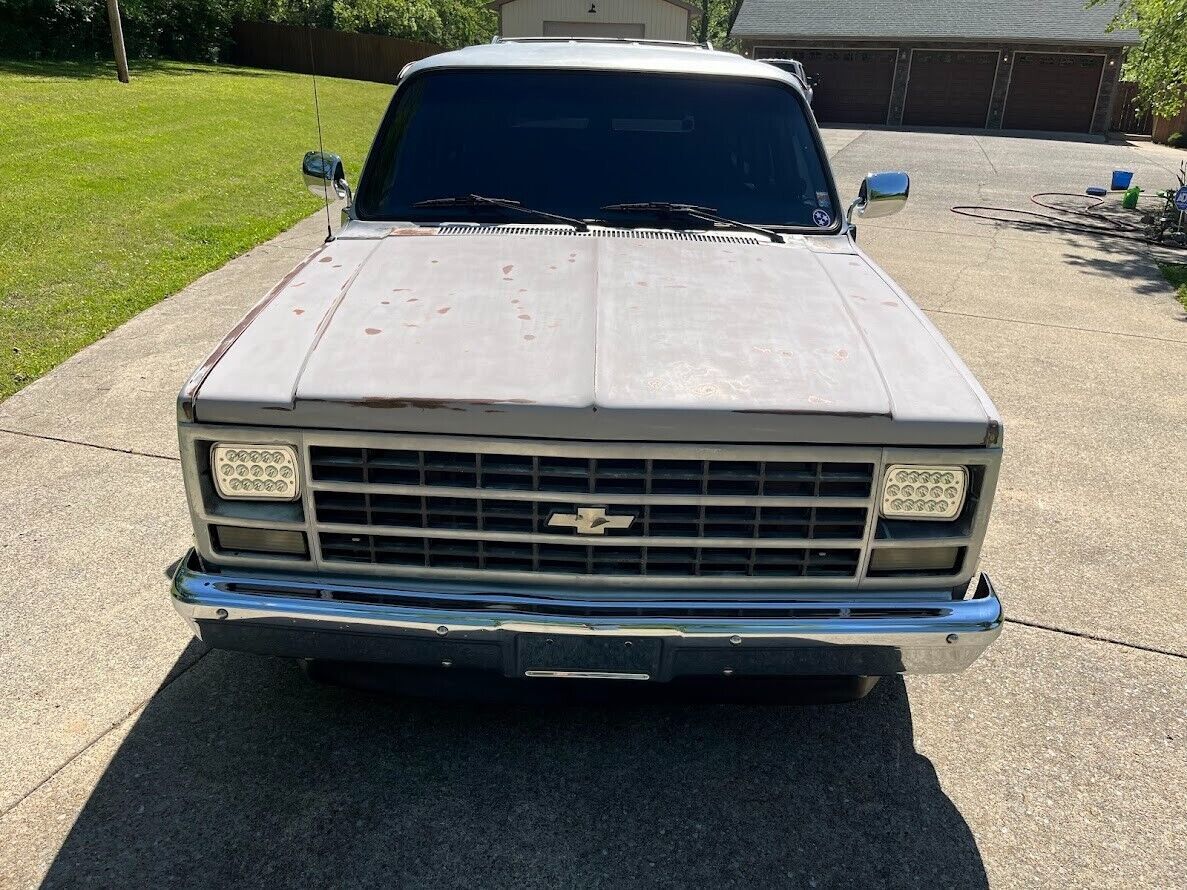 1989 Chevrolet Suburban - photo 7