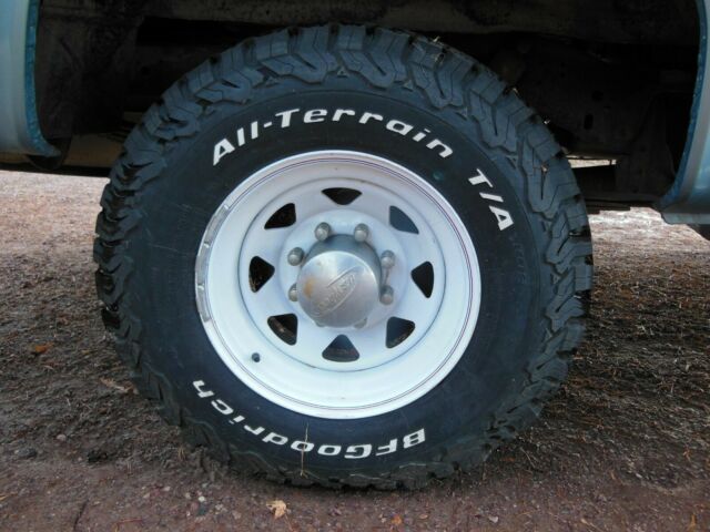 1989 Chevrolet Suburban - photo 11
