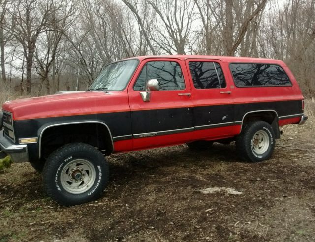 1989 CHEVROLET SUBURBAN 2500 4X4 1989 Chevrolet Suburban