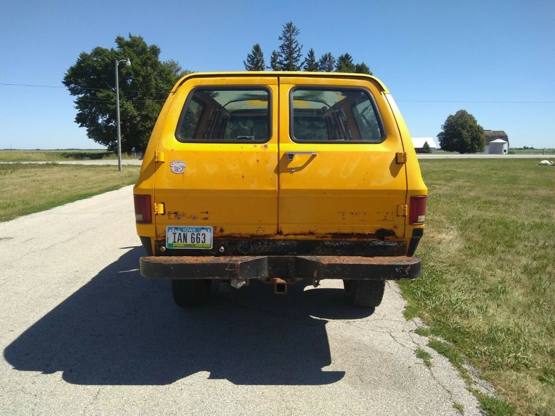 1989 Chevrolet Suburban - photo 4