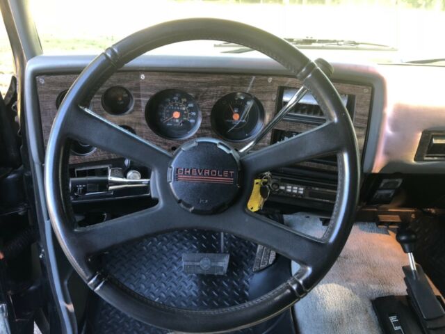 1989 Chevrolet Suburban Silverado - photo 9