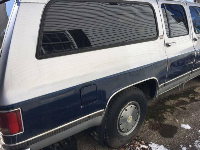 1989 Chevrolet Suburban -- - photo 3