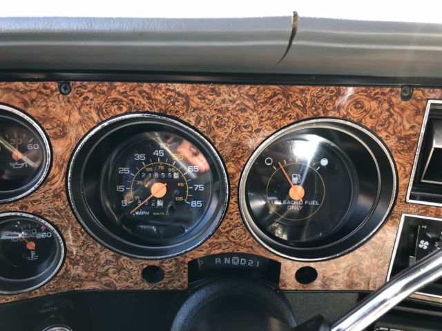 1989 Chevrolet Suburban - Rust Free Calif Truck - 5.7L EFI Automatic - photo 11