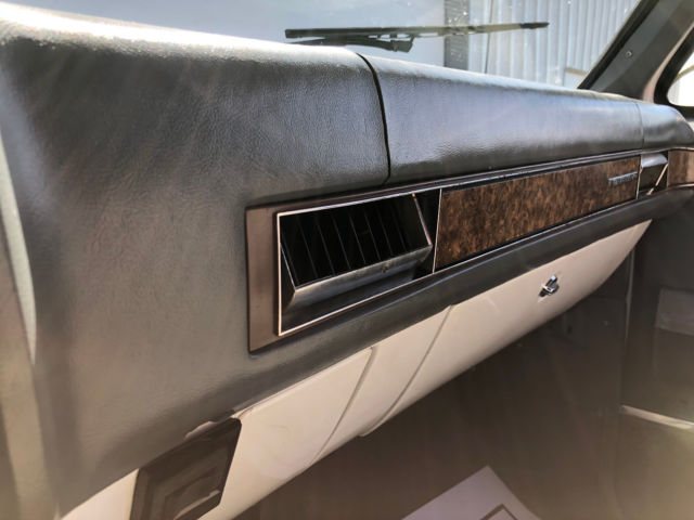 1989 Chevrolet Suburban - Rust Free Calif Truck - 5.7L EFI Automatic - photo 13