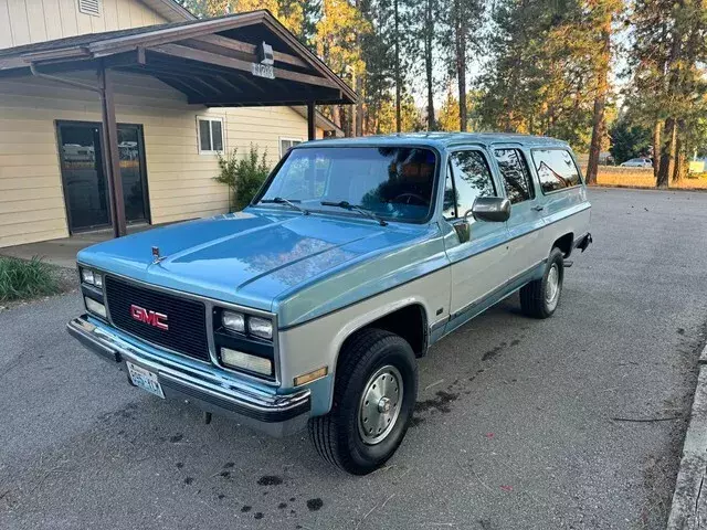 1989 Chevrolet Suburban C/K 2500 4X4 One Owner Extremely Nice 1989 Chevrolet Suburban