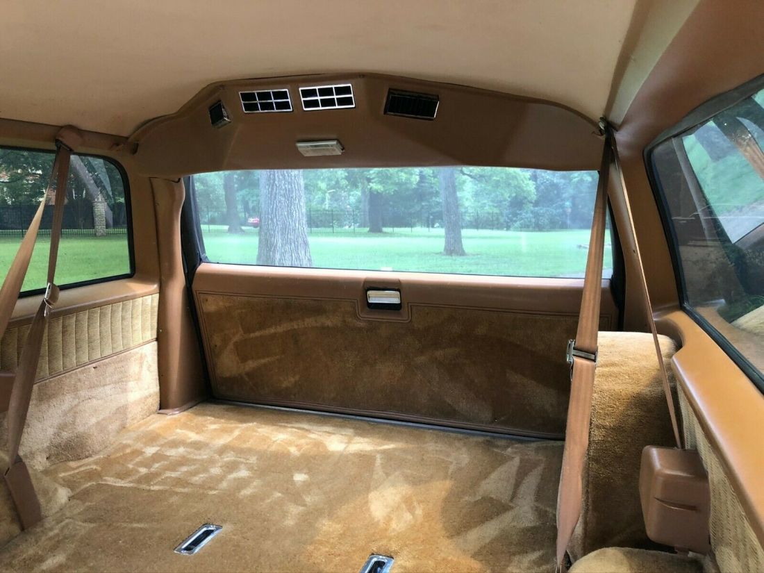 1989 Chevrolet Suburban R1500 - photo 13