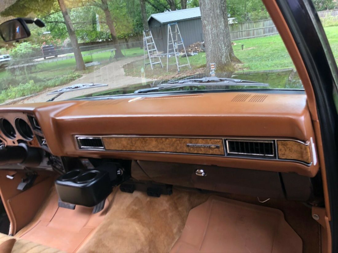 1989 Chevrolet Suburban R1500 - photo 7