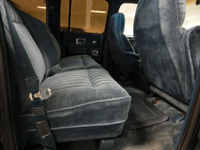 1989 Chevrolet Suburban Silverado - photo 10