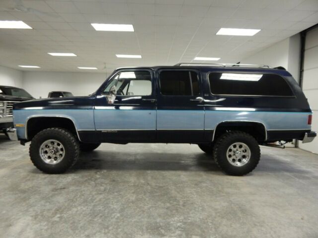 1989 Chevrolet Suburban Silverado - photo 2