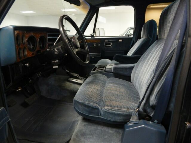 1989 Chevrolet Suburban Silverado - photo 7