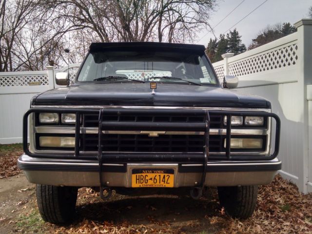 1989 Chevrolet Suburban - photo 4