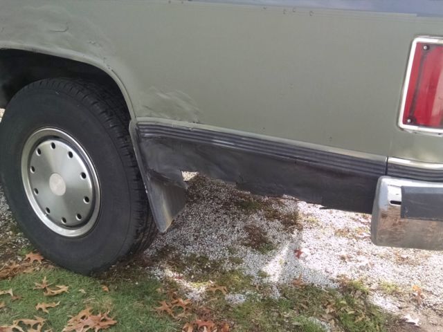 1989 Chevrolet Suburban - photo 5
